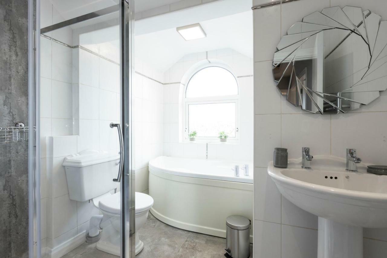 Chestnut House, Beautiful, Spacious & Comfortable Belfast Dış mekan fotoğraf